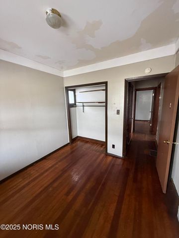 908 E Manhattan Boulevard, Toledo, OH 43608