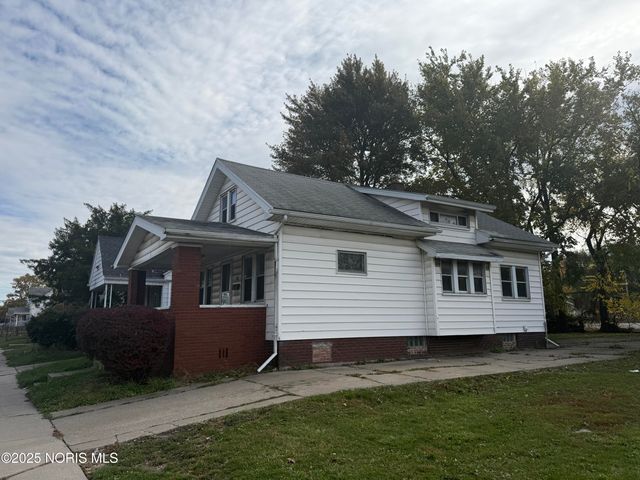 908 E Manhattan Boulevard, Toledo, OH 43608