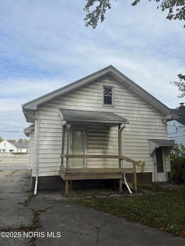 908 E Manhattan Boulevard, Toledo, OH 43608