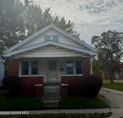 908 E Manhattan Boulevard, Toledo, OH 43608