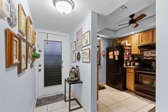 10402 Sunrise Lakes Blvd 104, Sunrise, FL 33322