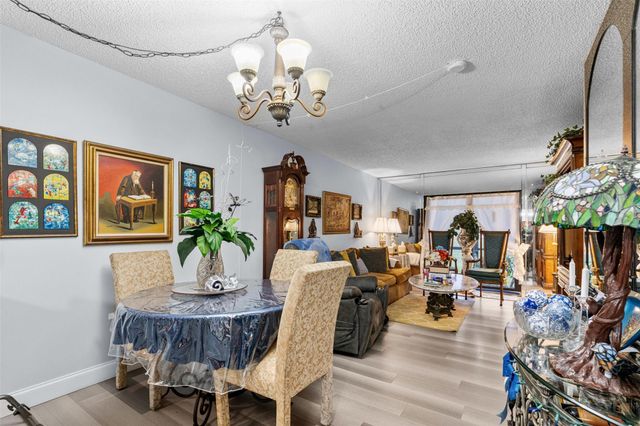 10402 Sunrise Lakes Blvd 104, Sunrise, FL 33322