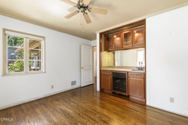 1265 El Mirador Drive, Pasadena, CA 91103