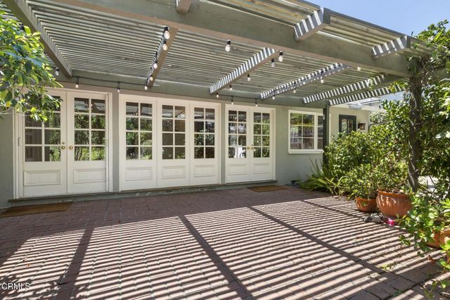 1265 El Mirador Drive, Pasadena, CA 91103