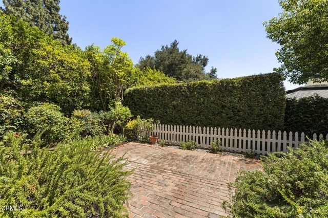 1265 El Mirador Drive, Pasadena, CA 91103