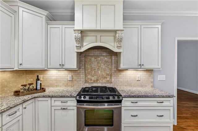 5414 Rambling Road, Greensboro, NC 27409