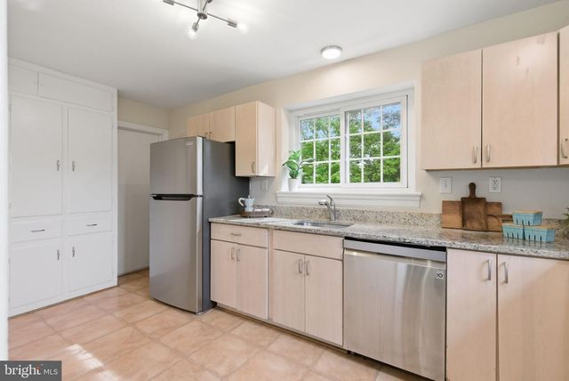 6116 MASSACHUSETTS AVE, Bethesda, MD 20816