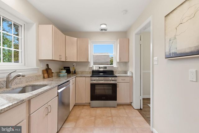 6116 MASSACHUSETTS AVE, Bethesda, MD 20816