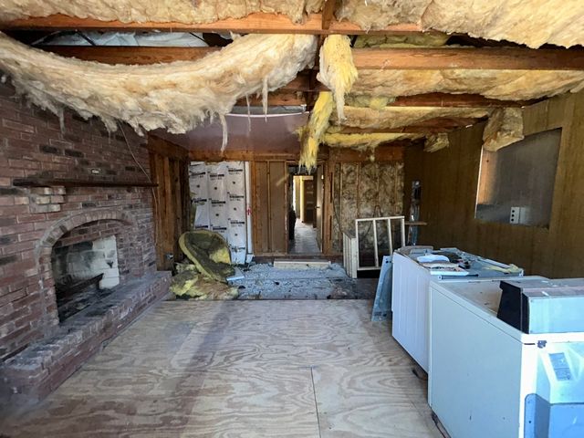 9606 S Natoma Avenue, Oak Lawn, IL 60453