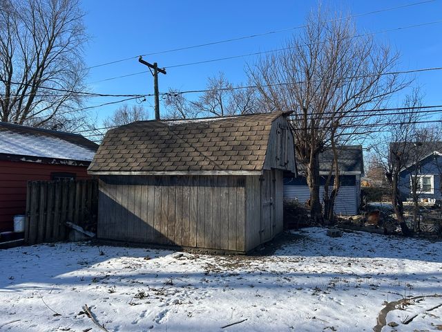 9606 S Natoma Avenue, Oak Lawn, IL 60453