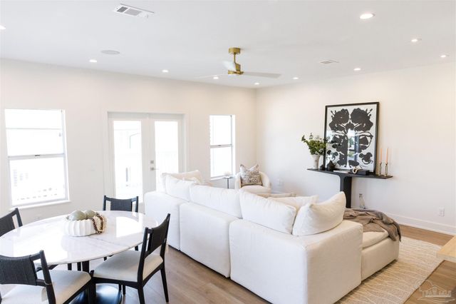 113 Bayshore Dr, Pensacola, FL 32507