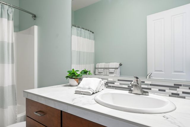 20657 Wild Goose Lane, Bend, OR 97702