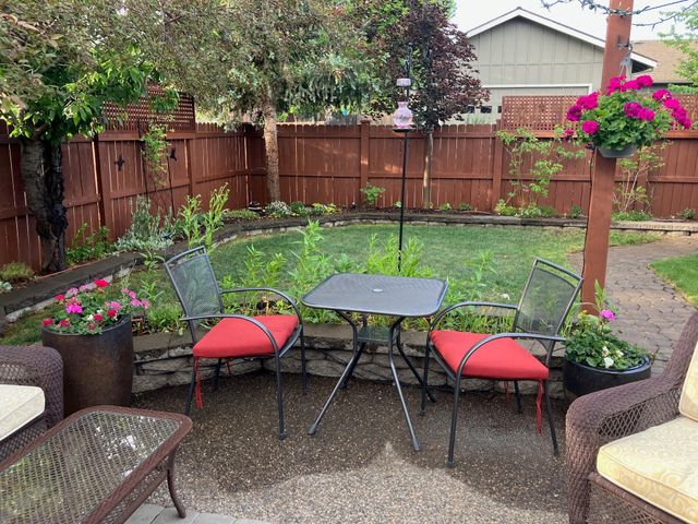 20657 Wild Goose Lane, Bend, OR 97702