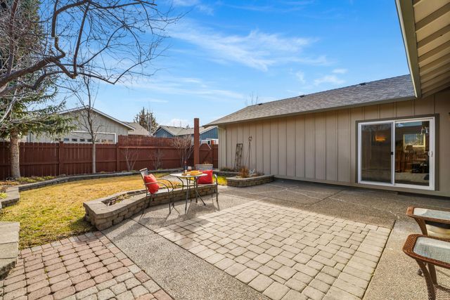 20657 Wild Goose Lane, Bend, OR 97702