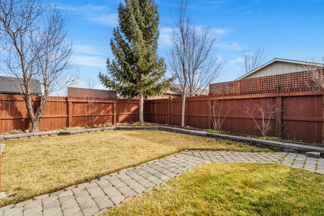 20657 Wild Goose Lane, Bend, OR 97702