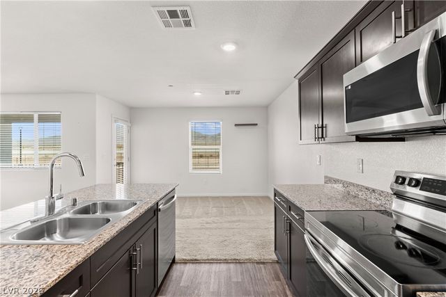2669 Green Envy Avenue 258, North Las Vegas, NV 89086