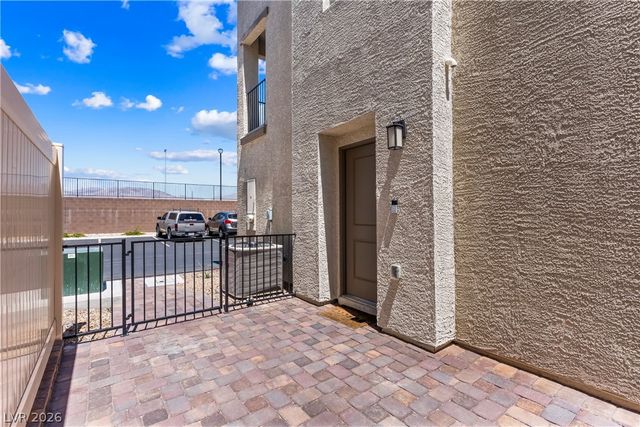 2669 Green Envy Avenue 258, North Las Vegas, NV 89086