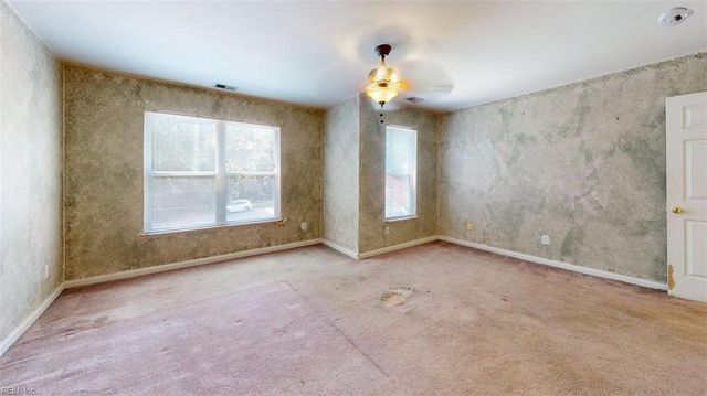131 Low Ridge RD, Williamsburg, VA 23185