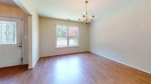 131 Low Ridge RD, Williamsburg, VA 23185