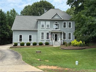 2817 Norwell Court, Oak Ridge, NC 27310