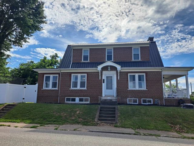 669 South Terrace Drive, Huntington, WV 25705