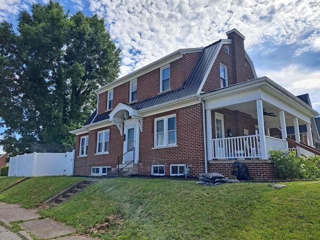 669 South Terrace Drive, Huntington, WV 25705