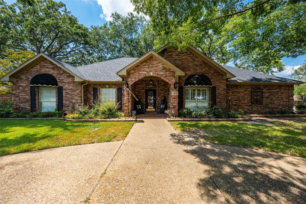 1108 Lonnie Drive, Athens, TX 75751
