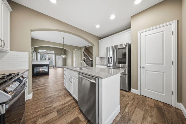 4548 Grand Strand Drive, Grove City, OH 43123