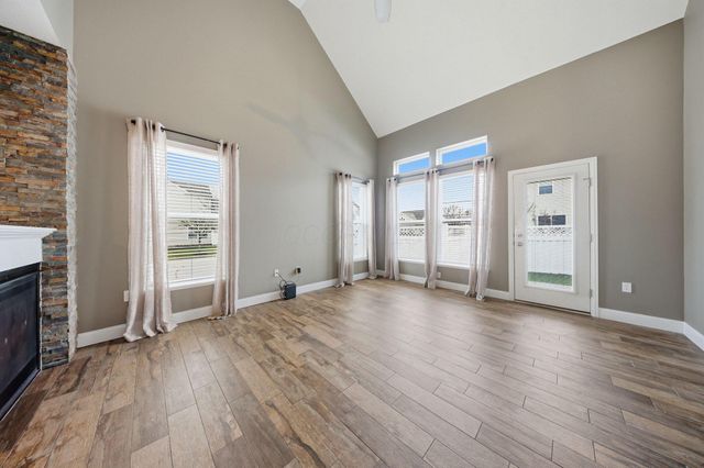 4548 Grand Strand Drive, Grove City, OH 43123