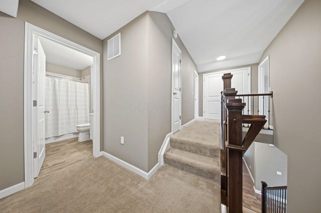 4548 Grand Strand Drive, Grove City, OH 43123