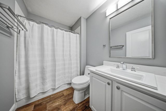 4548 Grand Strand Drive, Grove City, OH 43123