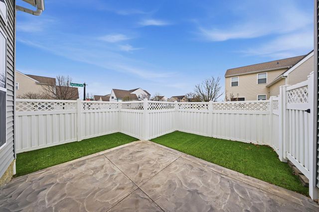 4548 Grand Strand Drive, Grove City, OH 43123