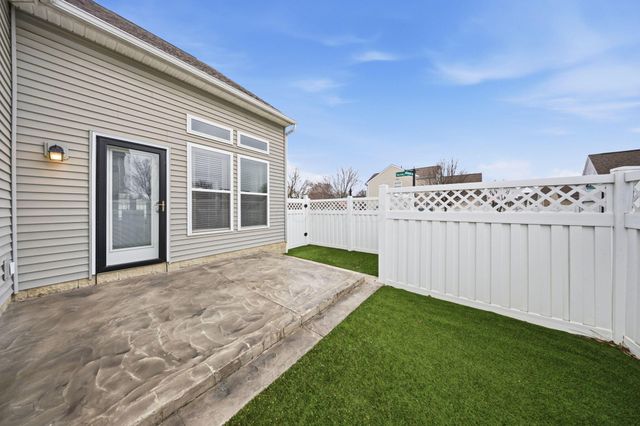 4548 Grand Strand Drive, Grove City, OH 43123