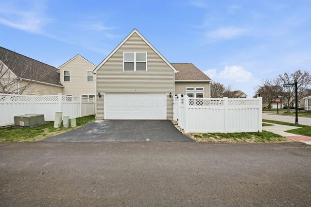 4548 Grand Strand Drive, Grove City, OH 43123