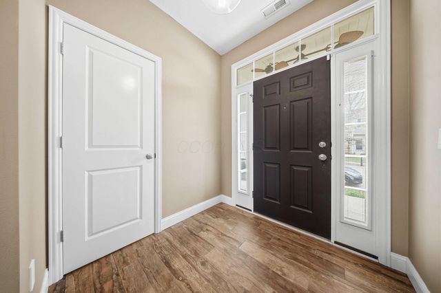 4548 Grand Strand Drive, Grove City, OH 43123