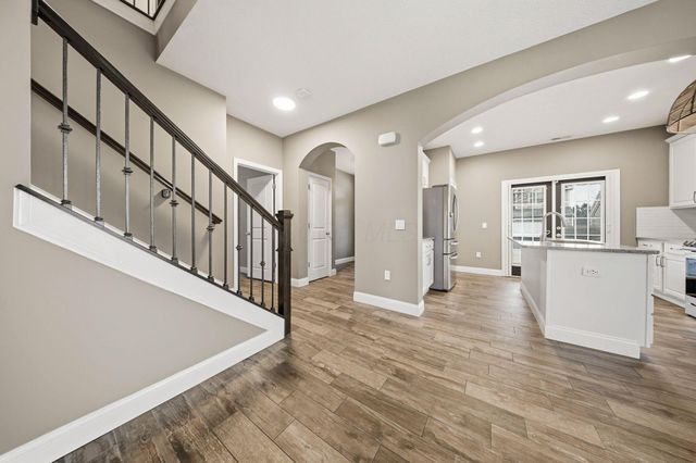 4548 Grand Strand Drive, Grove City, OH 43123