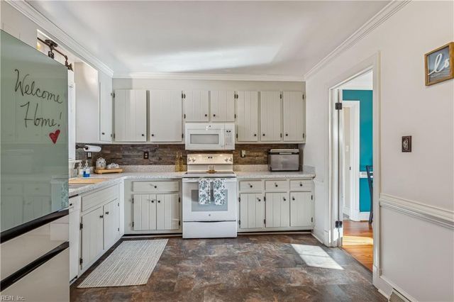 114 Haradd LN, Williamsburg, VA 23188