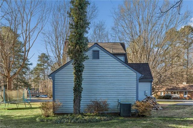 114 Haradd LN, Williamsburg, VA 23188