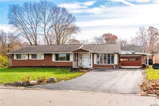 706 Cherry Blossom Drive, Dayton, OH 45449