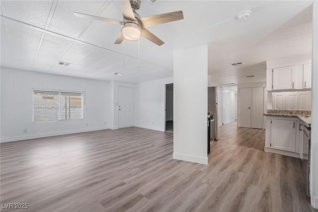 280 Sir Phillip Street, Las Vegas, NV 89110