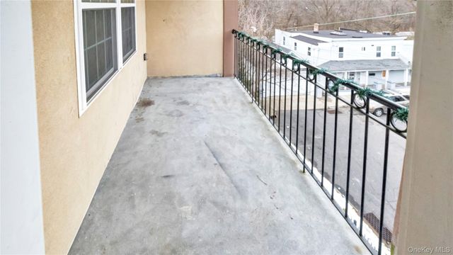 200 Carney Street 305, Glen Cove, NY 11542