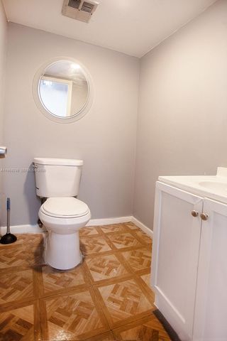 1834 NW 20th St, Miami, FL 33142