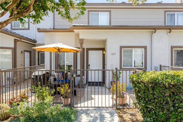 1555 Orange 1205, Redlands, CA 92373