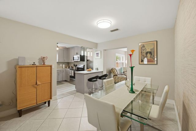 397 NW 48th Street, Oakland Park, FL 33309