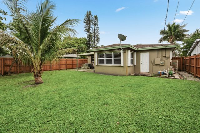 397 NW 48th Street, Oakland Park, FL 33309