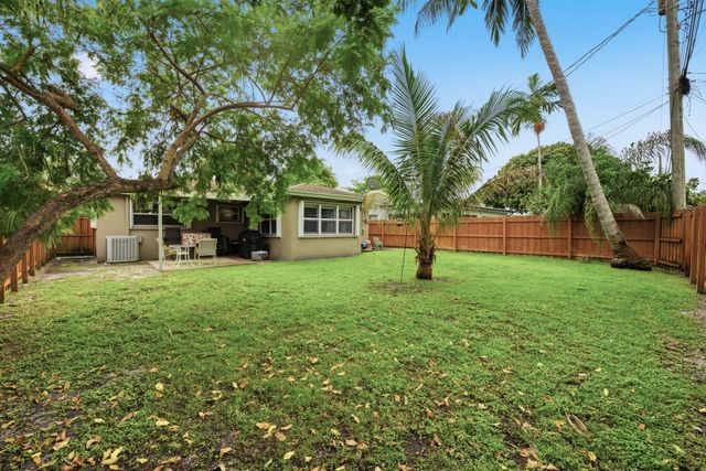 397 NW 48th Street, Oakland Park, FL 33309