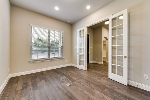 4044 Crowe Lane, Mckinney, TX 75071