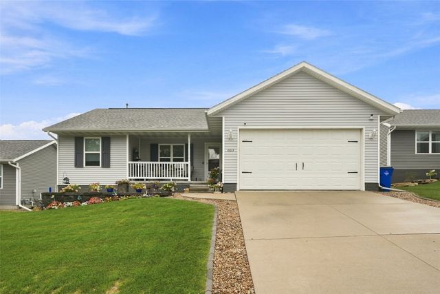 6613 Ohio Street SW, Cedar Rapids, IA 52404