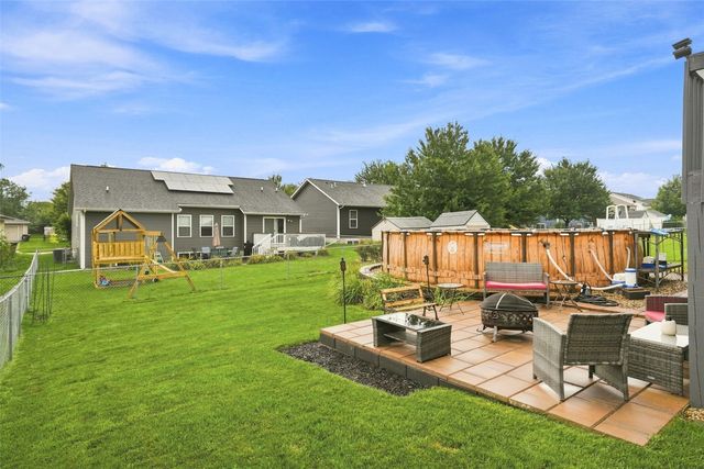 6613 Ohio Street SW, Cedar Rapids, IA 52404