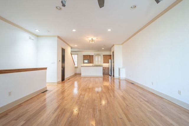 2706 Floyd Street, Dallas, TX 75204